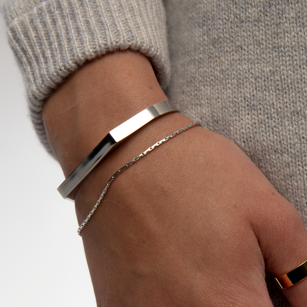 Bransoletka Signet Cuff Białe Złoto